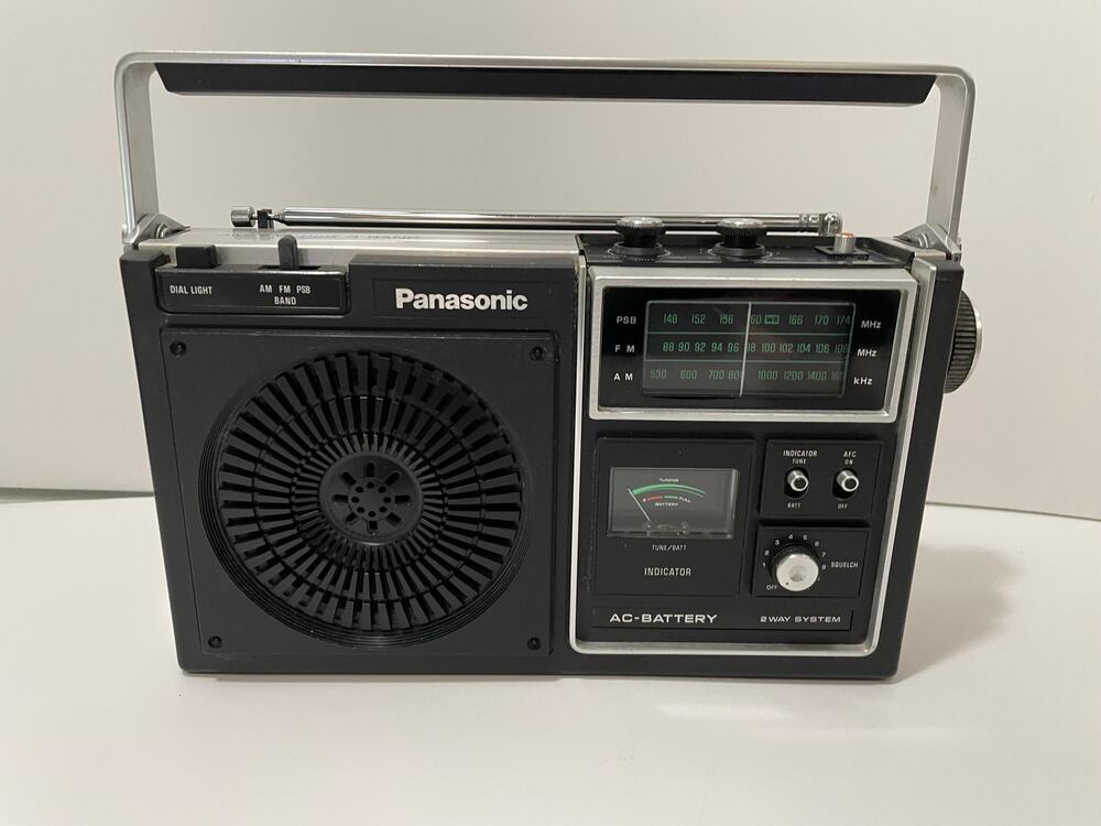 Vintage Panasonic RF-1080 AM/FM/PSB 3-Band Portable Radio AC/BatteryTested Works